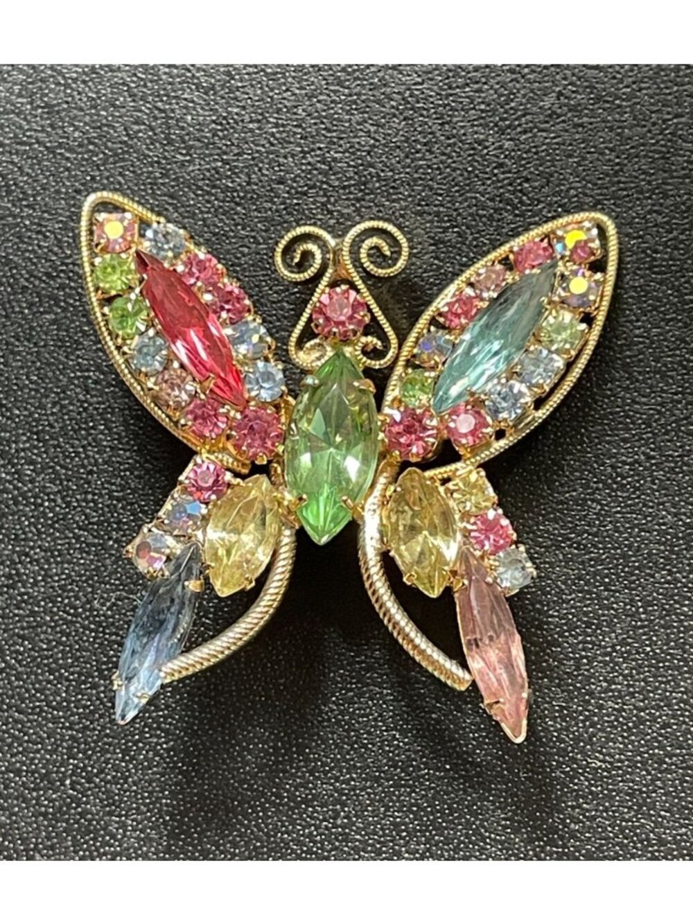 Vintage Juliana DE Multicolor Rhinestone Butterfly Brooch DeLizza Elster Pin